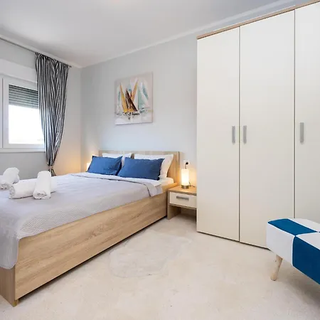 Stunning In Seget Donji Trogir